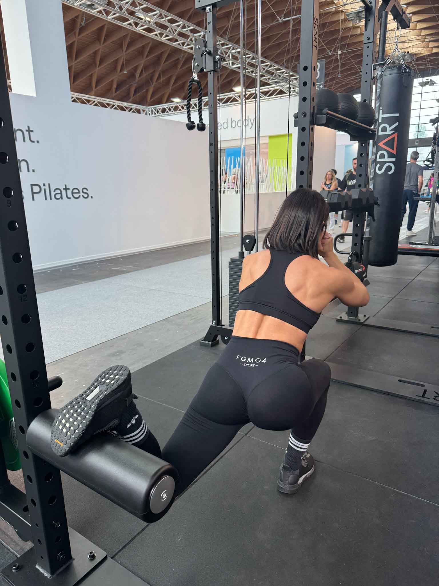 CF1074-W1 - Single Leg Roller (7)